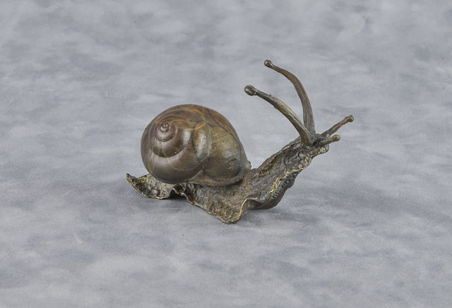 Solid bronze Snail Large