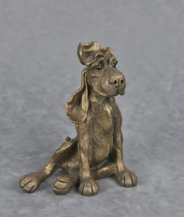 Frith bronz resin dog