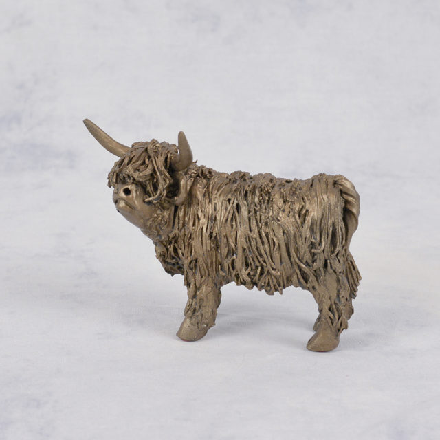Junior Highland Cow (VB076) by Frith Sculpture