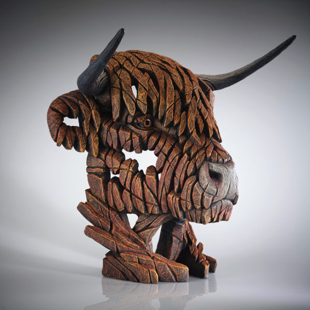 Highland Cow Edge Sculpture