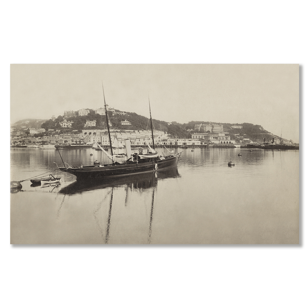 VT0005-torquay-from-the-pier-vintage-photographs-circa-1800