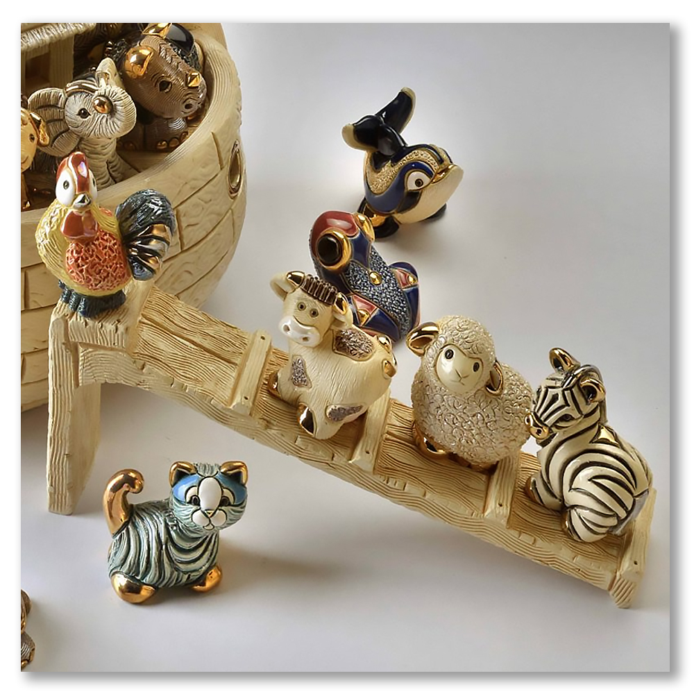 mini-white-ladder-gold-leaf-sculptures-de-rasa-ceramics-figurines-collectable