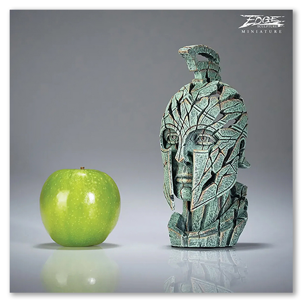 miniature-spartan-bust-edge-sculpture-matt-buckley