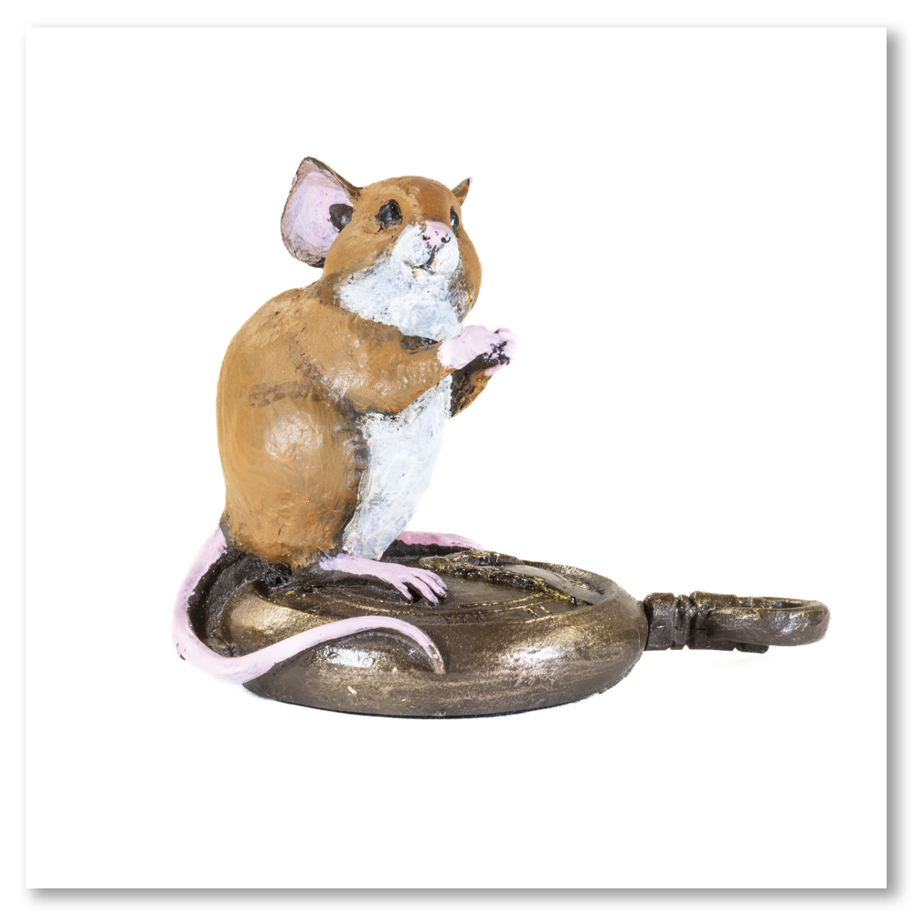 mouse-on-pocket-watch-richard-cooper-studio-mice